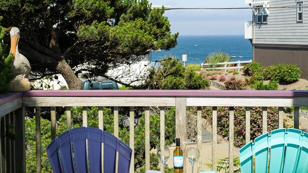 House, Multiple Beds (Sea Daze) | Balcony - Sea Daze (Lincoln City)