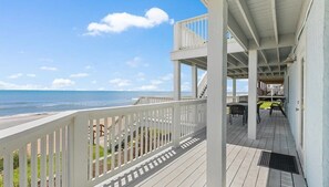 Outdoor dining - Beachfront 6BR, Two Decks, Pool Table + Game Room (Ponte Vedra Beach)