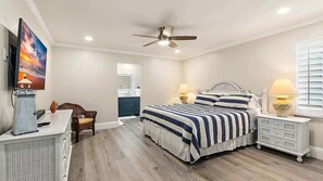 6 bedrooms, desk, iron/ironing board, travel cot - Beachfront 6BR, Two Decks, Pool Table + Game Room (Ponte Vedra Beach)