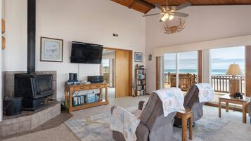 Casa, varias camas (Twin Coho) | Sala de estar