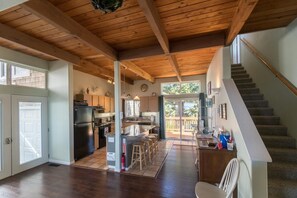 하우스, 침대(여러 개) (The Strand at Twin Rocks) | 거실