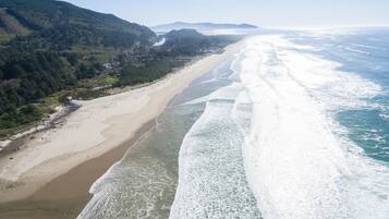 Casa, varias camas (The Strand at Twin Rocks) | Playa | En la playa