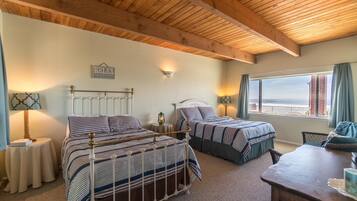 House, Multiple Beds (The Strand at Twin Rocks) | 5 bedrooms, internet