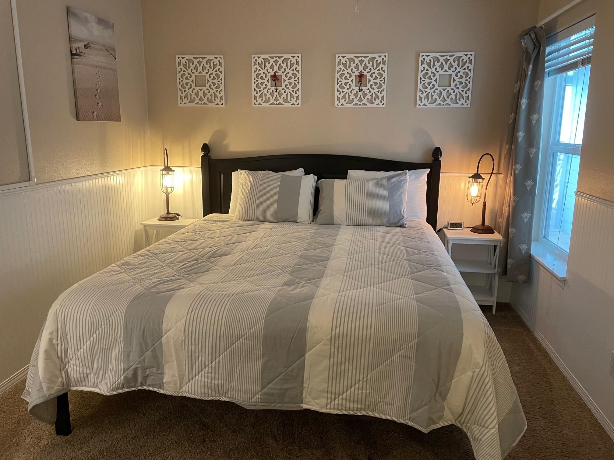 Kondominium, 1 Tempat Tidur King dengan tempat tidur Sofa (Waters Edge 103) | 1 kamar tidur dan akses internet