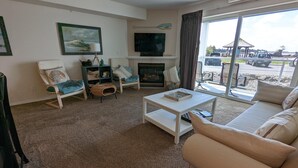 Condo, 1 King Bed with Sofa bed (Waters Edge 103) | Living room - Waters Edge 103 (Lincoln City)