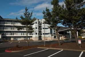 Condo, 1 cama King size y sofá cama (Waters Edge 302) | Exterior