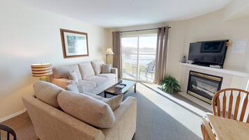 Condo, Multiple Beds (Waters Edge 402) | Living room