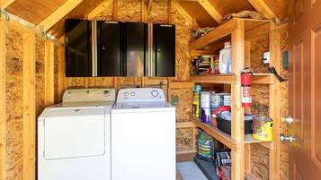 House, 1 Katil Ratu (Queen) (Silver Star) | Dobi