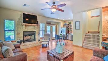 Smart TV, fireplace, DVD player, video library