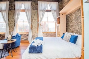 1 dormitorio, tabla de planchar con plancha, wifi gratis y ropa de cama