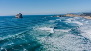 House, Multiple Beds (Pacific Watch) | Beach - Pacific Watch (Pacific City)