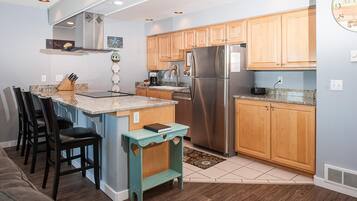 Condo, 1 King Bed (Waters Edge 214) | Private kitchen