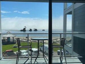 Condo, 1 Queen Bed (Waters Edge 303) | Balcony