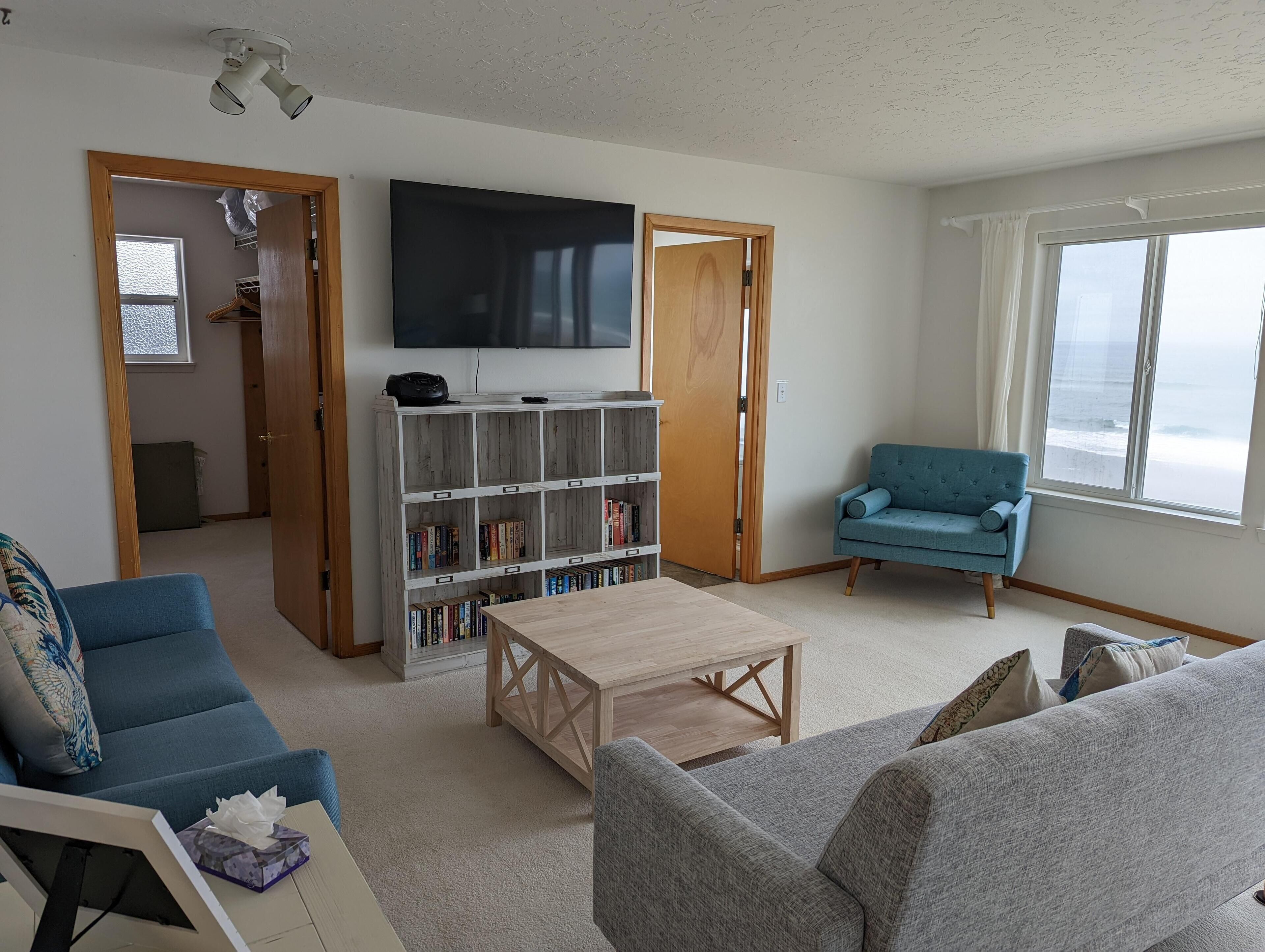 House, Multiple Beds (Ocean's Song) | Living room
