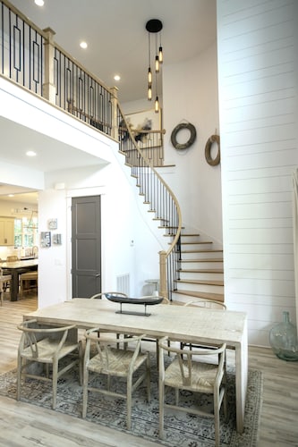 Lakefront-Lakeview-Steps to the Water-Tim's Ford Lake LUXURY Home & DOCK