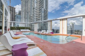 Pool - MB-507 · Spacious and bright in the heart of Brickell (Miami)