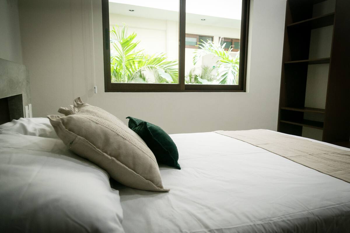 1 bedroom, free WiFi, bed sheets