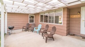 House, Multiple Beds (Surfers Cove) | Property grounds - Surfers Cove (Seaside)