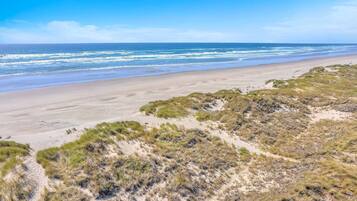 House, Multiple Beds (The Green House) | Beach | On the beach