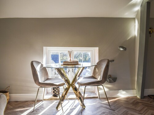 1 bedroom accommodation in Dronfield