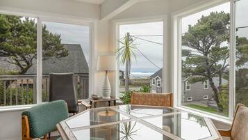 House, Berbilang Katil (The Lakeside Caboose) | Kawasan hartanah