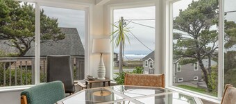 The Lakeside Caboose