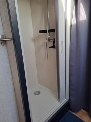 Shower, toilet paper