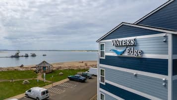 Condo, 1 King Bed with Sofa bed (Waters Edge 304) | Property grounds