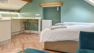 1 bedroom, free WiFi, bed sheets
