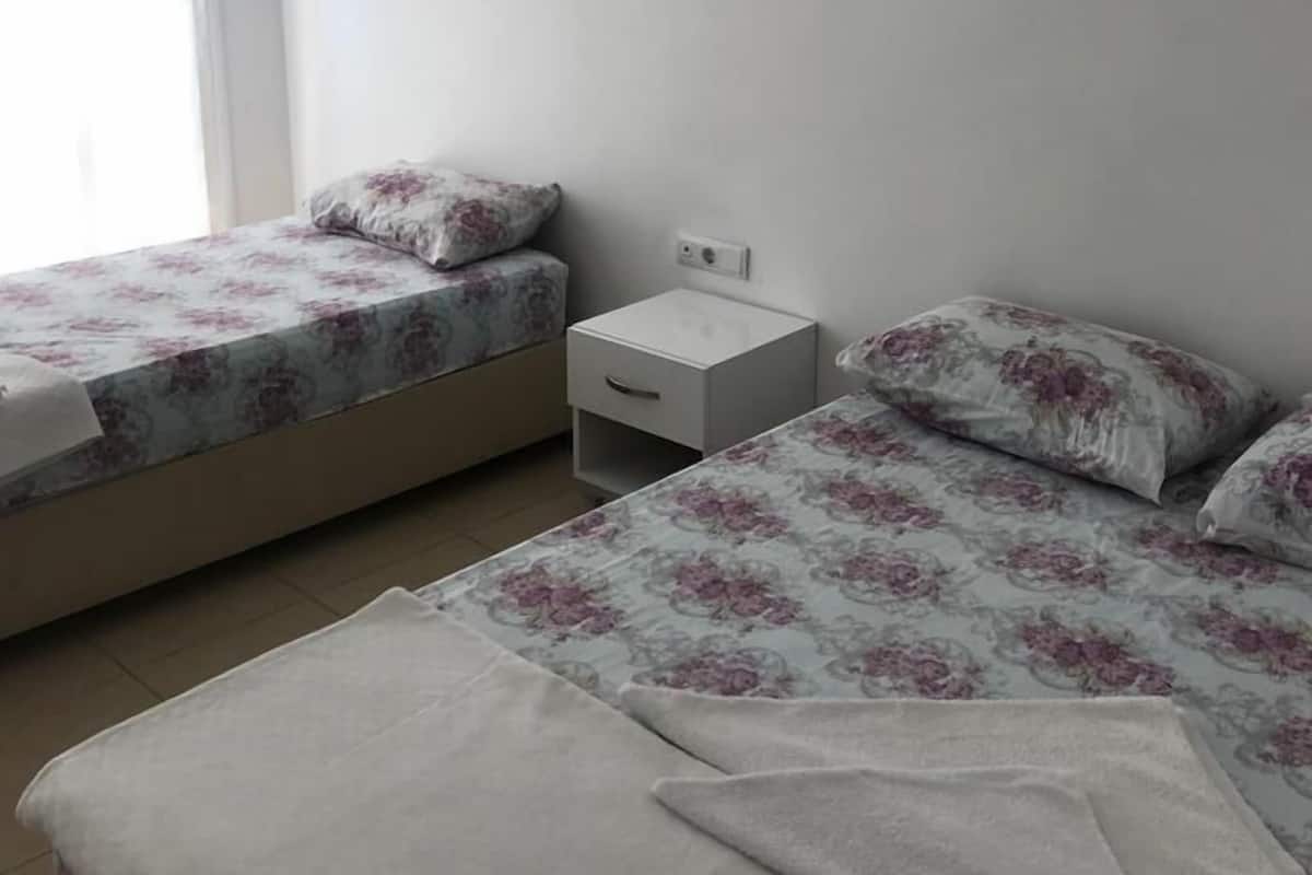Standard Room, Multiple Beds, Balcony, City View | 1 bedroom, hypo-allergenic bedding, minibar, desk