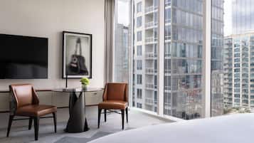 Premier Room, 1 King Bed, City View, Corner (Premier King) | Living area | 65-inch Smart TV with cable channels, TV, Netflix