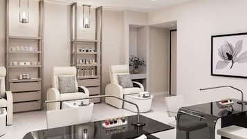 Steam room, deep-tissue massages, 6 treatment rooms, massages