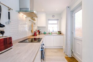 House, 2 Bedrooms