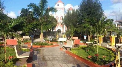 Intimate place ( Miryam city ) port de paix