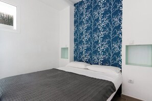 1 camera, ferro/asse da stiro, Wi-Fi, lenzuola