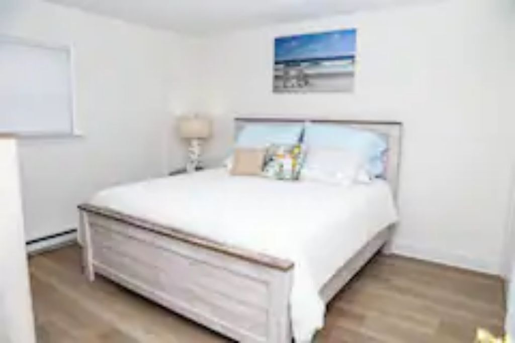 Private Brigantine Cottage steps from the ocean1