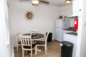 Dining - Private Brigantine Cottage steps from the ocean1 (Brigantine)