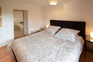 1 bedroom, desk, soundproofing, iron/ironing board