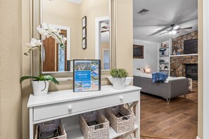 Interior - Paradise Oasis Heated Pool+Games & Arcade (Largo)