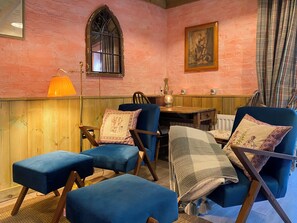 Interior - 1 bedroom accommodation in Godmanchester (Godmanchester)