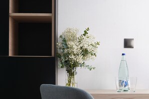 M Studio, Kitchenette & Living area - Numa Madrid Goya (Madrid)