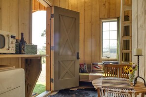 Dormitorio compartido romántico, baño privado | Wifi gratis y ropa de cama