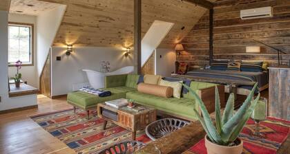 Navajo Peak Lodge