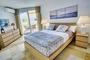 1 slaapkamer, een strijkplank/strijkijzer, wifi, beddengoed