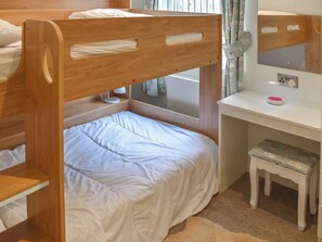2 quartos, Wi-Fi de cortesia, roupa de cama