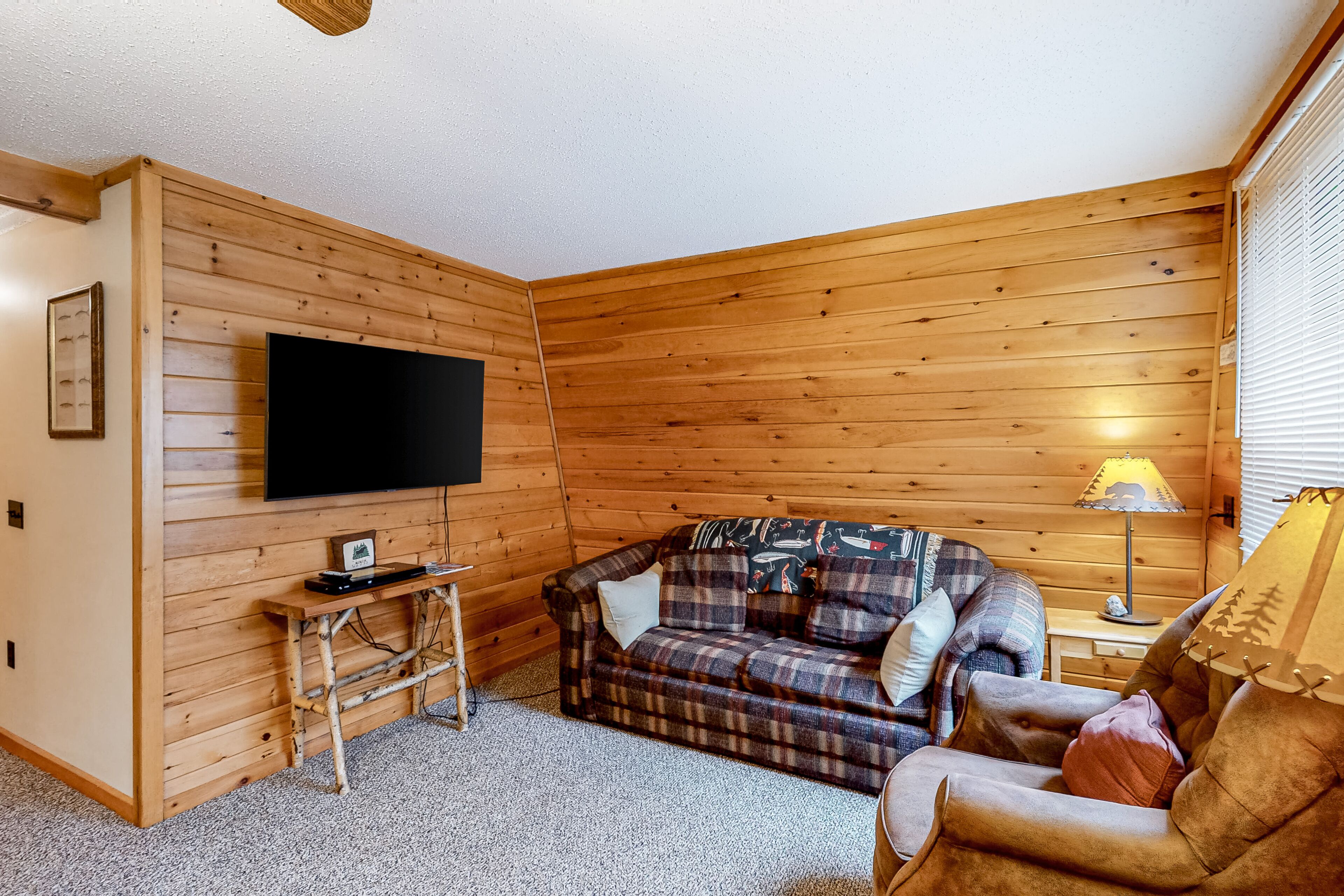 Two cabins in one - lake-view duplex with a shared dock  - dog-friendly