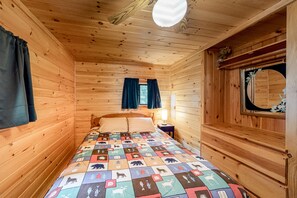 6 多间卧室、床单