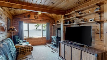 Téléviseur, foyer, lecteur de DVD