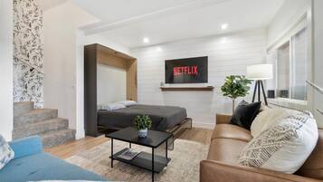 3 多间卧室、办公桌、熨斗/熨衣板、WiFi