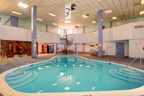 Resort amenities await you to enjoy! All seasons building is open from 10am-11pm daily!